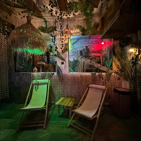 Bed and Breakfast Jungle Spa Dunkirk Exterior foto